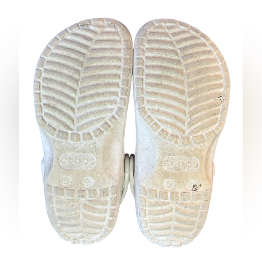 Crocs Classic Clogs White Translucent Clear Slip On Slingback Women’s Size 7 - Picture 7 of 8